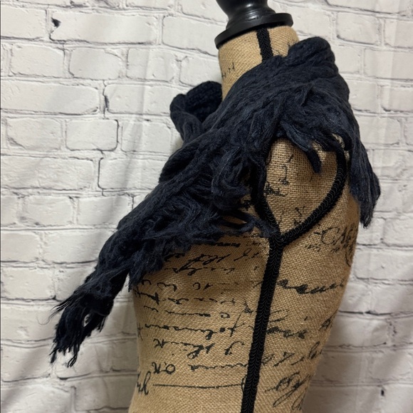 🆕 Cozy Black Knit Scarf/Cowl with Large Button Accents - Picture 3 of 10